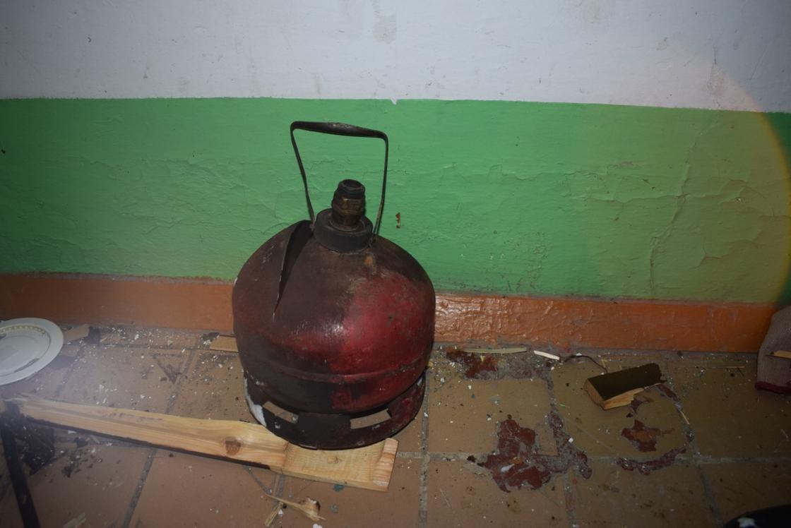Взорвавшийся газовый баллон Взорвавшийся газовый баллон