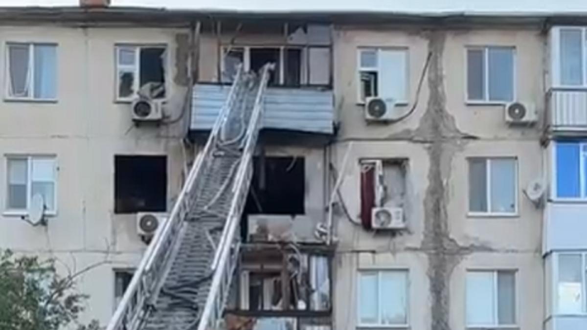 Пожарные на месте ЧП Пожарные на месте ЧП