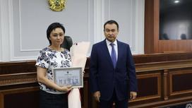 Награждение Айжан Кульбаевой