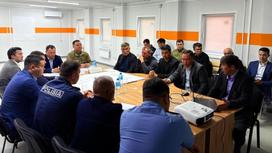 Совещание по поводу взрыва в шахте