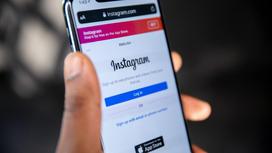Телефон с Instagram